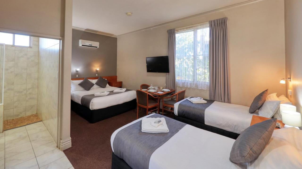 Silver Haven Motor Inn Broken Hill Dış mekan fotoğraf
