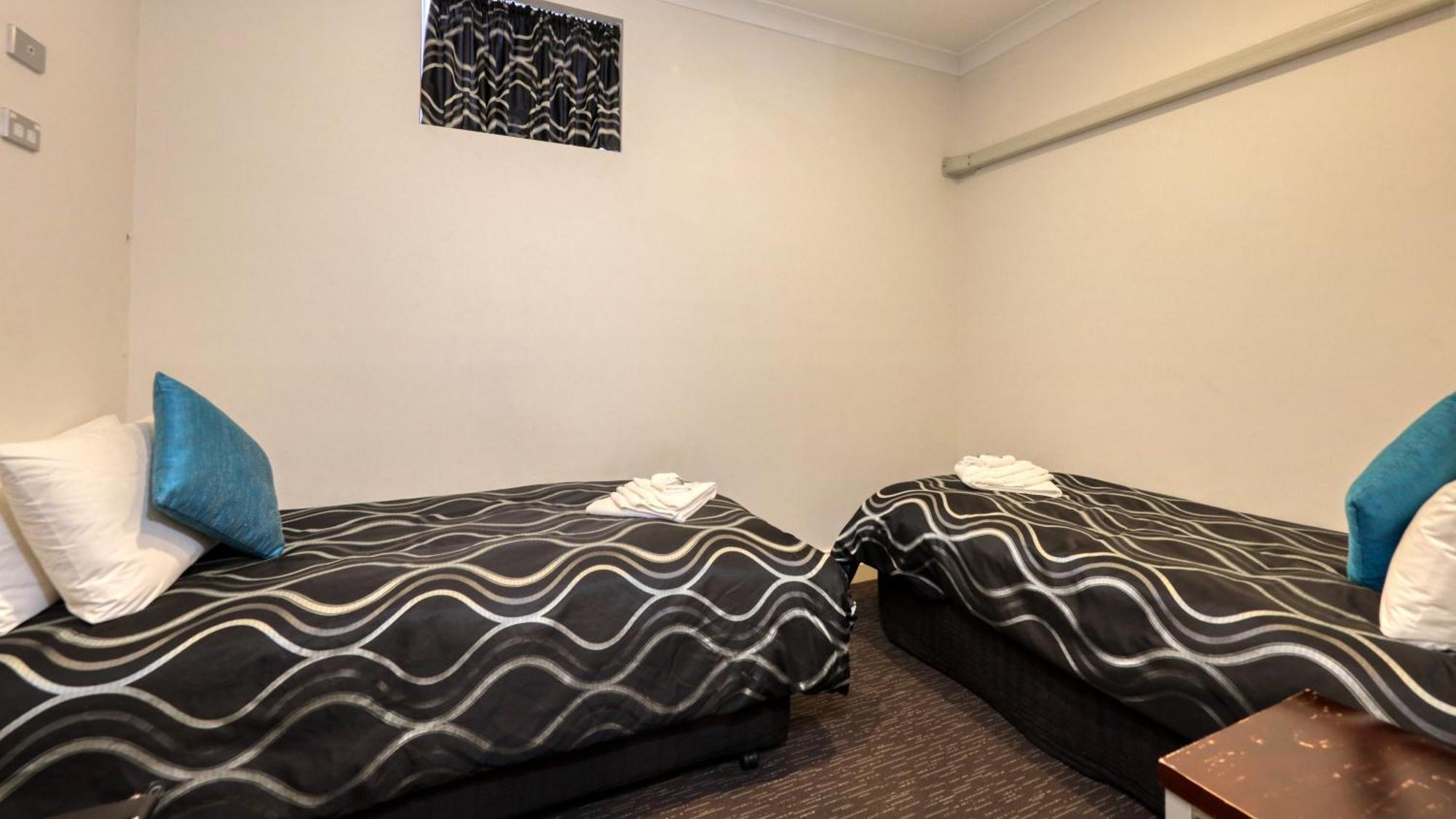 Silver Haven Motor Inn Broken Hill Dış mekan fotoğraf